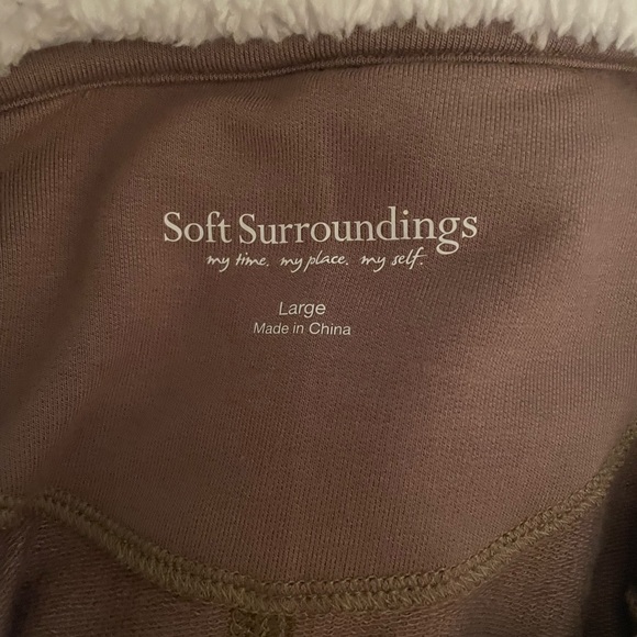 Soft Surrounding Cowl Neck 2 Pockets Shirt - Picture 6 of 6